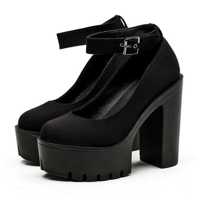 chaussure gothique à talon haut noire